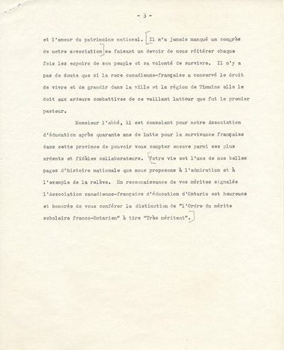 Reproduction de la troisi&egrave;me page de l'allocution prononc&eacute;e lors de la remise, par l'Association canadienne-fran&ccedil;aise d'&eacute;ducation d'Ontario, de l'Ordre du m&eacute;rite scolaire franco-ontarien &agrave; l'abb&eacute; Charles-Eug&egrave;ne Th&eacute;riault, ca 1951.