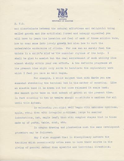 Reproduction de la deuxi&egrave;me page d’une lettre de Harold Edwin Amoss, inspecteur des classes auxiliaires, minist&egrave;re de l’&Eacute;ducation de l’Ontario, &agrave; Ga&euml;tane V&eacute;zina, enseignante &agrave; la pouponni&egrave;re des jumelles Dionne, 22 f&eacute;vrier 1939.